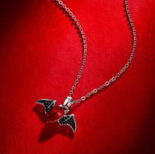 Load image into Gallery viewer, 🦇𝐁𝐚𝐭 𝐍𝐞𝐜𝐤𝐥𝐚𝐜𝐞🦇 925 Silver
